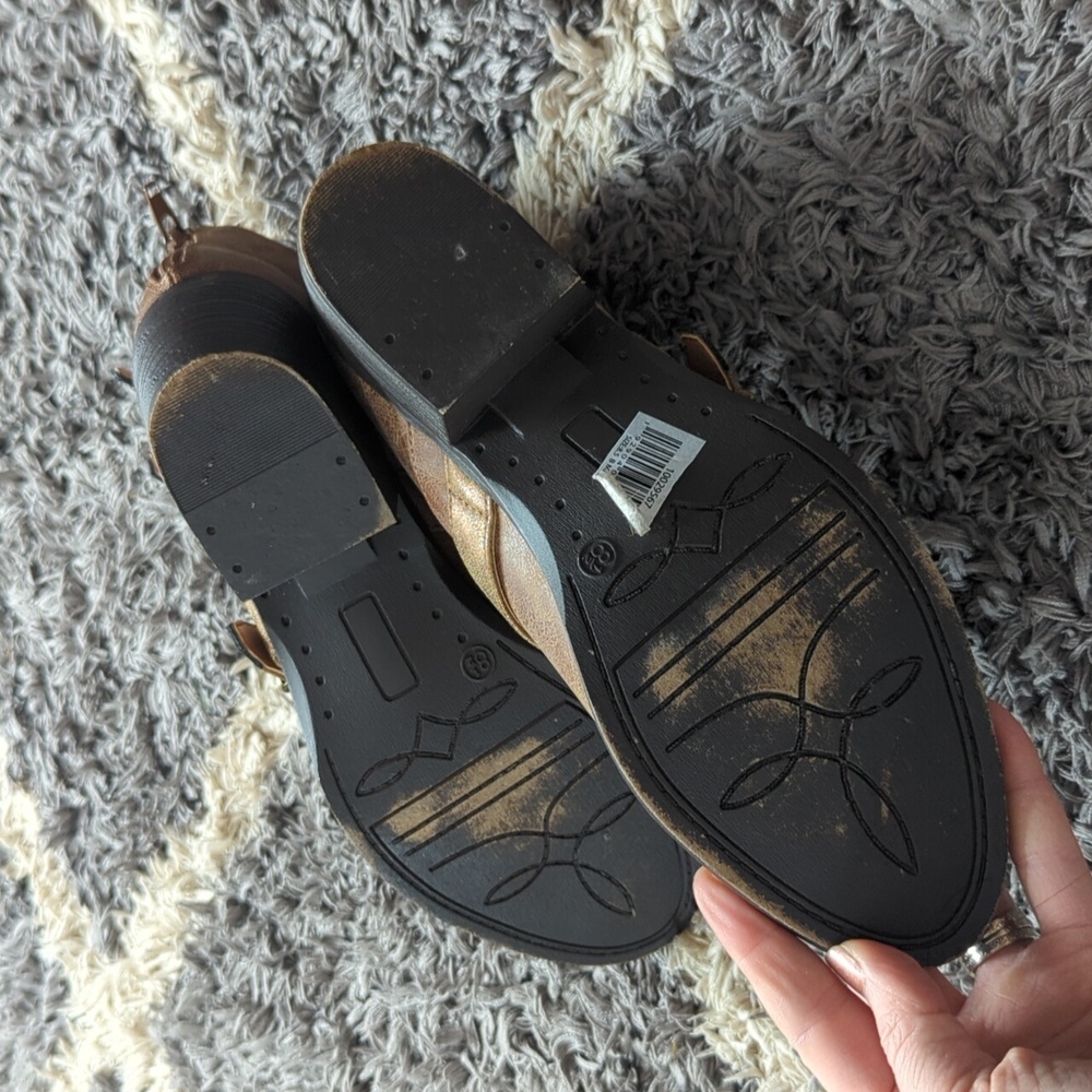 Ariat Unbridled Melody Women's Buckle Bootie Size Women's 8.5 - Picture 5 of 8